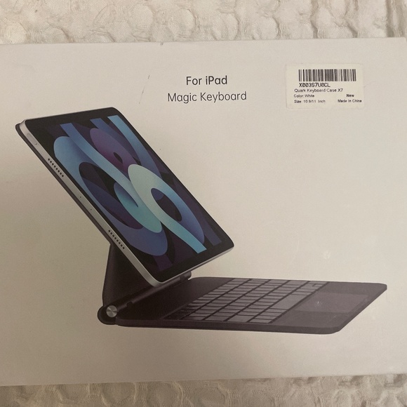 Apple Magic Keyboard - Picture 1 of 3